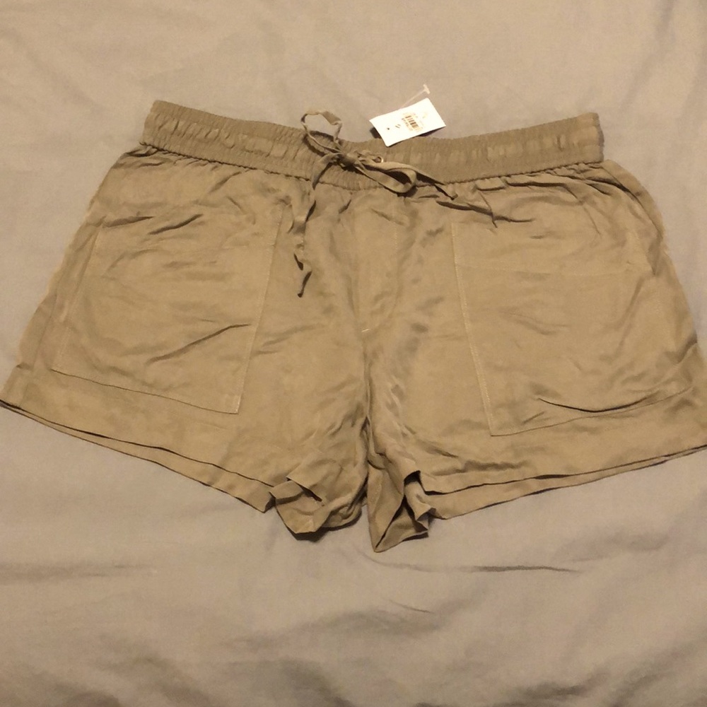 Lou & Grey Drawstring Short